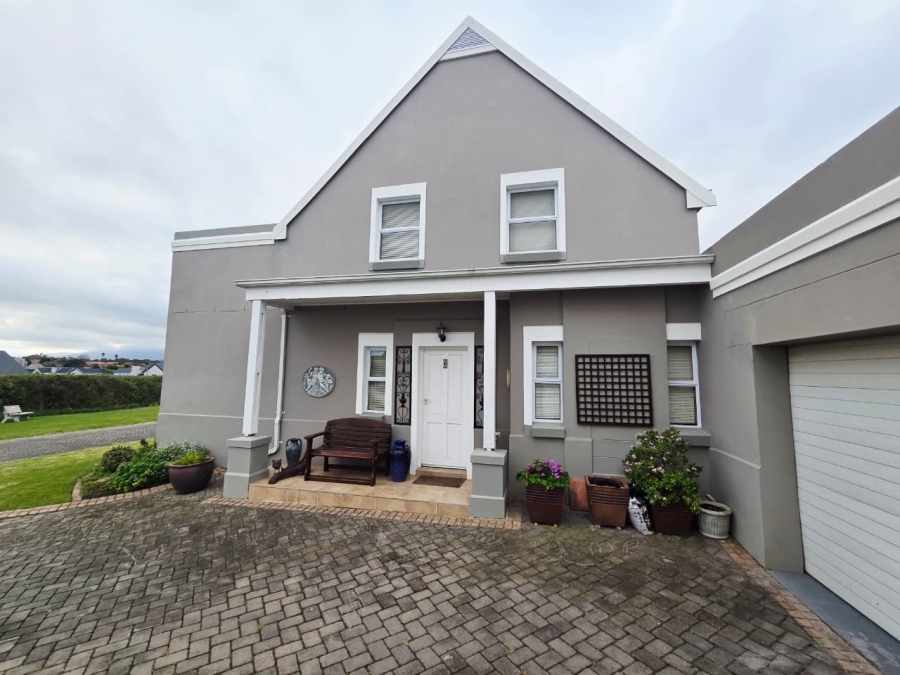 3 Bedroom Property for Sale in Kingswood Golf Estate Western Cape